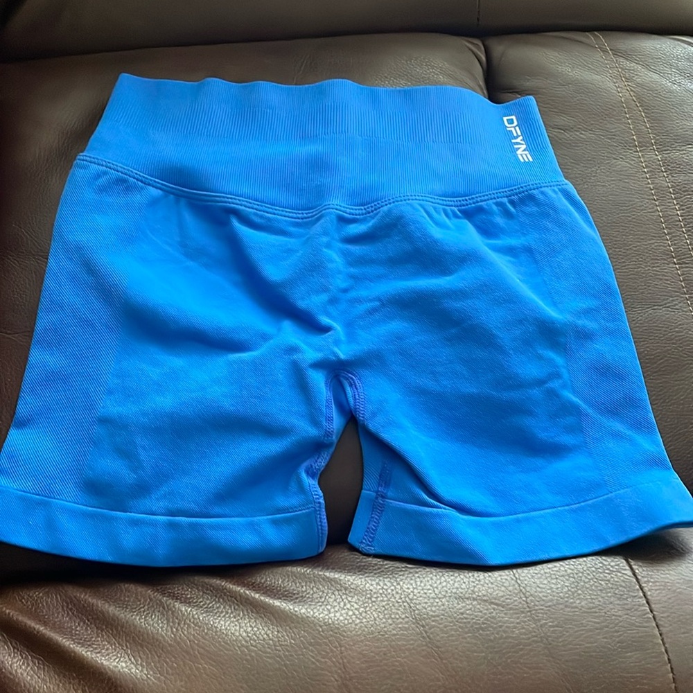 New DFYNE short size smallSOLD